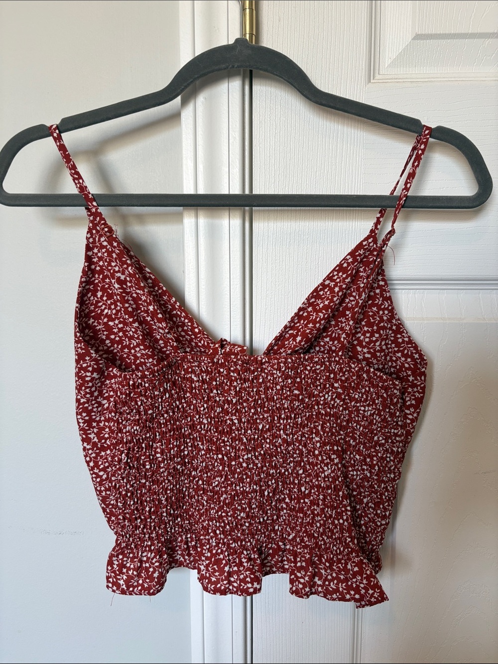 Red Floral Tie-Front Crop Cami Top - Picture 2 of 3